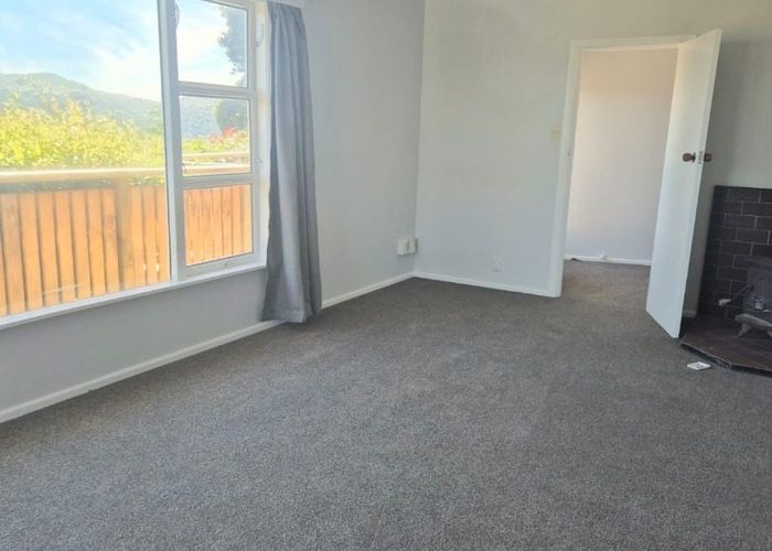  at 32 Woodvale Grove, Fairfield, Lower Hutt, Wellington