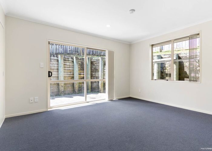  at 7 Xena Way, Henderson, Auckland