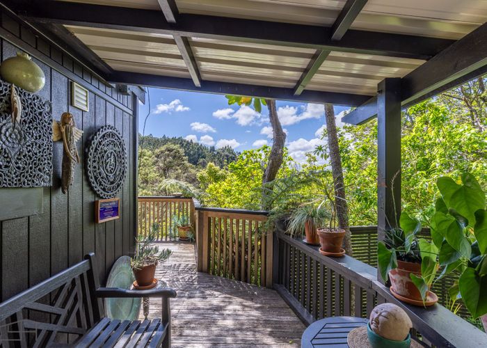  at 28 Wood Bay Road, Titirangi, Waitakere City, Auckland