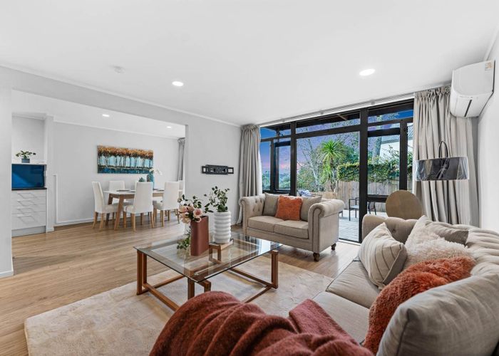  at 2/30B Verbena Road, Birkdale, North Shore City, Auckland