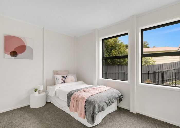  at 25 York Place, Cannons Creek, Porirua