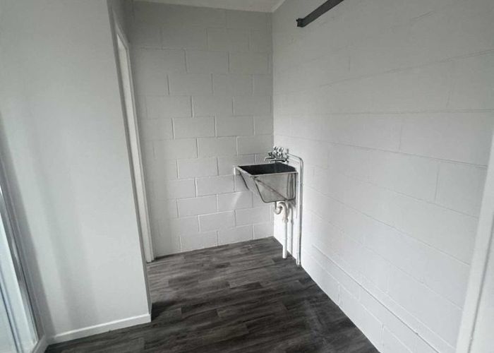  at 2/44 Caulton Street, Saint Johns, Auckland City, Auckland