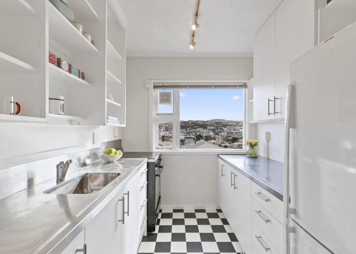  at 6/2 Scarborough Terrace, Mount Victoria, Wellington