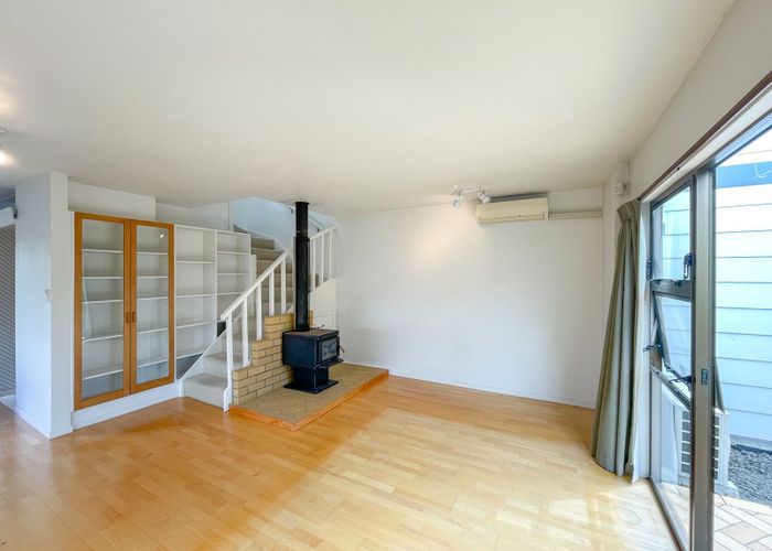  at 6/33 Wairakei Street, Greenlane, Auckland City, Auckland