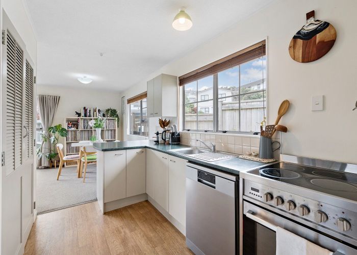  at 10 Pimlico Place, Newlands, Wellington