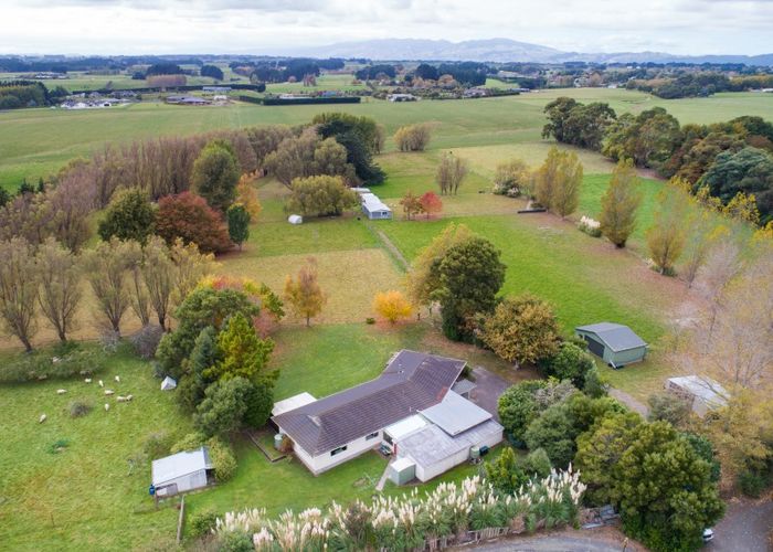  at 660B Roberts Line, Kelvin Grove, Palmerston North