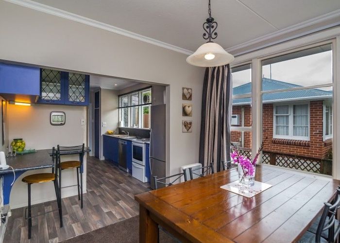  at 9 Hall Grove, Ebdentown, Upper Hutt