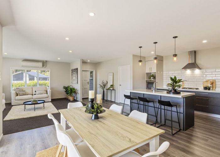  at 7 Frederick Place, Whalers Gate, New Plymouth
