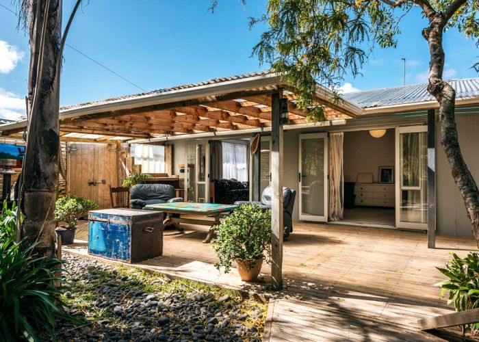  at 3 Te Makiri Road, Onetangi, Waiheke Island