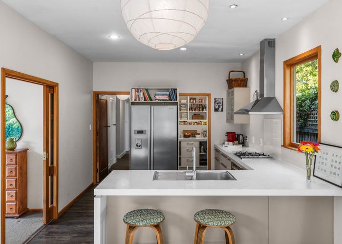  at 9 Cashmere View Street, Somerfield, Christchurch