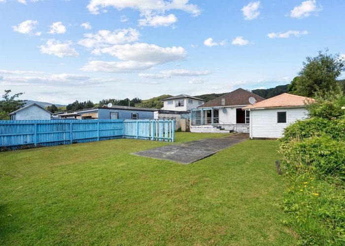  at 70 Fraser Street, Wainuiomata, Lower Hutt, Wellington