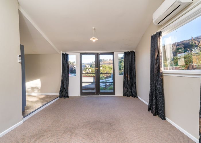  at 7 Laing Street, Caversham, Dunedin