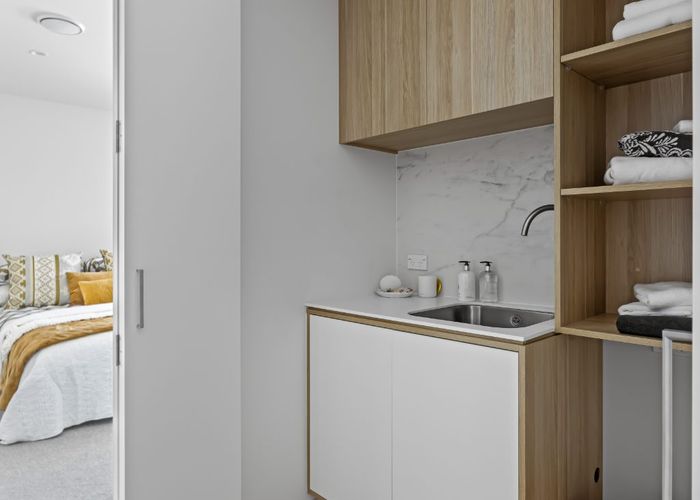  at 205/32 Anzac Road, Browns Bay, North Shore City, Auckland