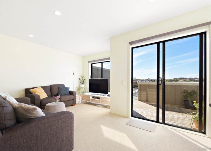 at 7/17 Georgia Terrace, Albany, Auckland
