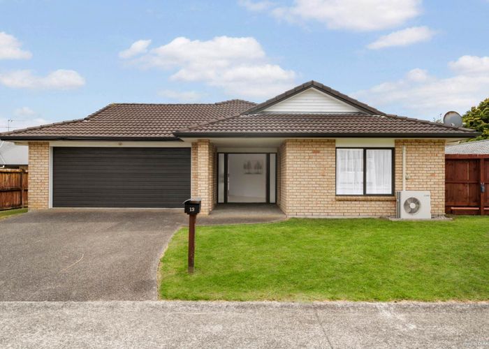  at 13 Ernest Shackleton Drive, Waiuku, Franklin, Auckland