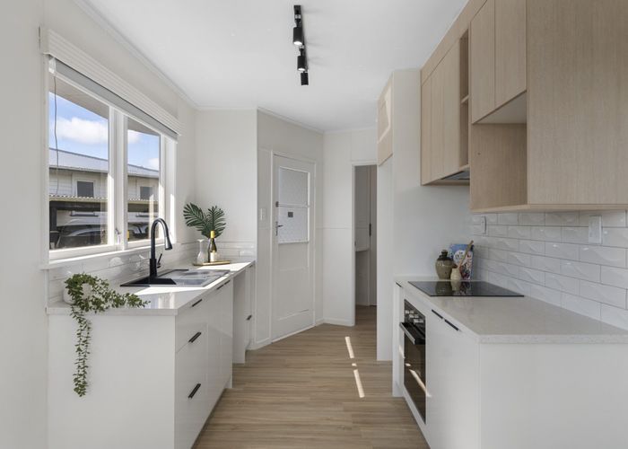  at 37 Gainsborough Street, Manurewa, Manukau City, Auckland