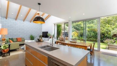  at 10 Wright Street, Mount Cook, Wellington