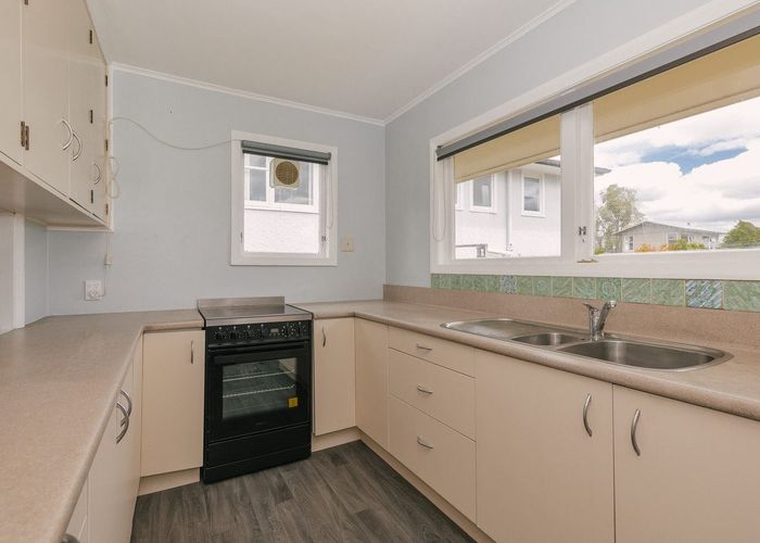 at 4 Heatley Avenue, Hokowhitu, Palmerston North, Manawatu / Whanganui