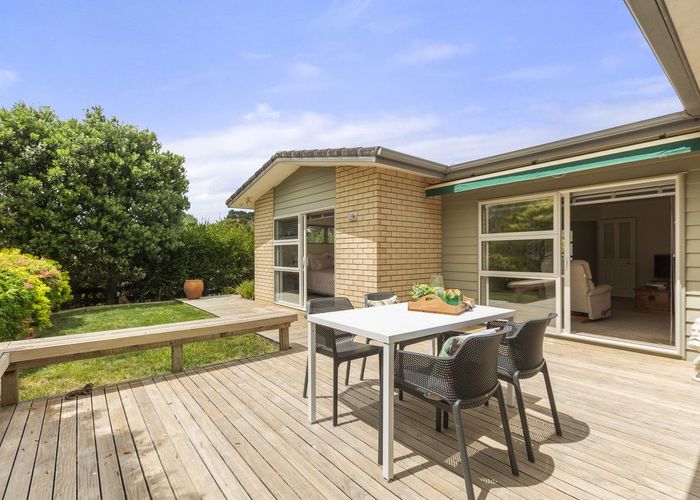  at 10 Beachwood Drive, Hatfields Beach, Orewa