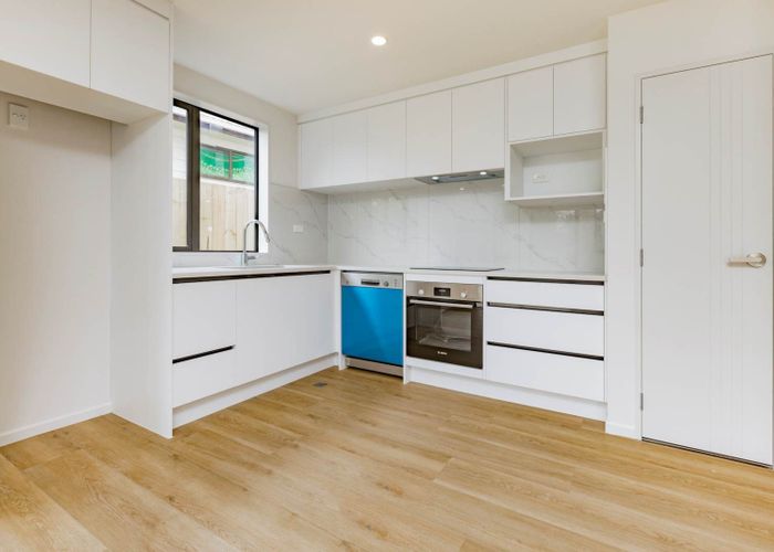  at Lot 4 / 8 Starling Place, Ranui, Waitakere City, Auckland