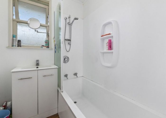  at 24 Fenruss, Fairy Springs, Rotorua, Bay Of Plenty