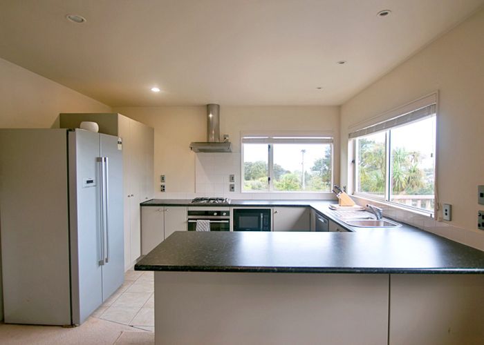  at 2/23  Tui Glen Road, Birkenhead, North Shore City, Auckland
