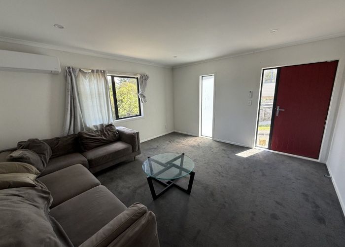  at 9 Lowry Heights, Stokes Valley, Lower Hutt, Wellington