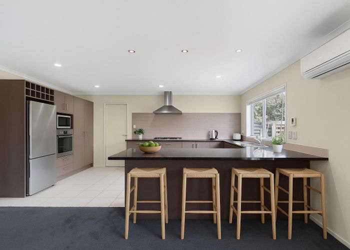  at 20 Bridgefield Crescent, Flat Bush, Manukau City, Auckland