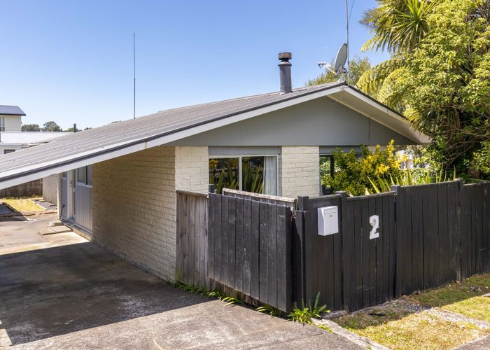  at 2 Te Ngaere Place, Merrilands, New Plymouth