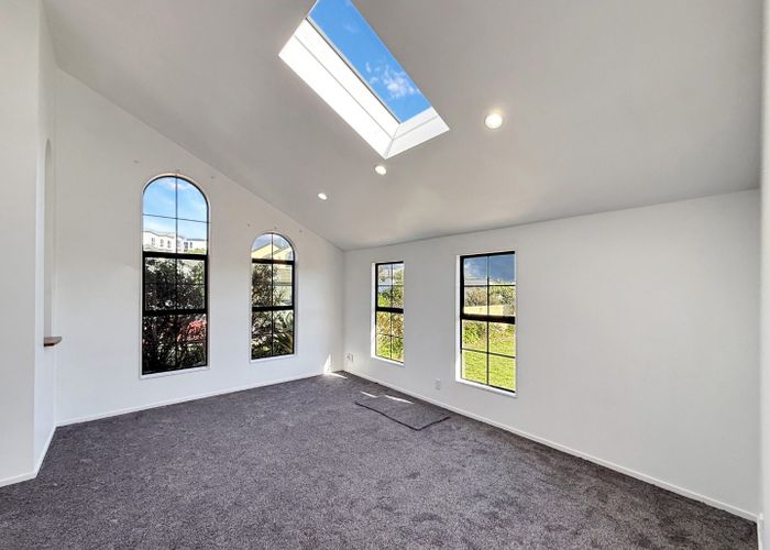  at 71 Kentwood Drive, Woodridge, Wellington, Wellington