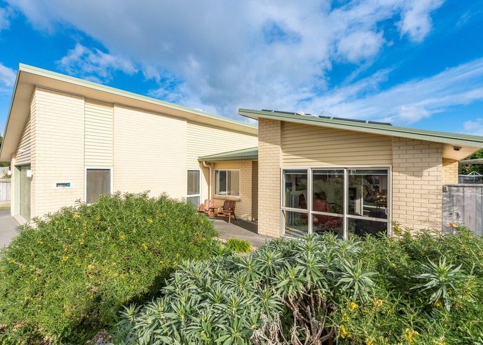  at 36 Pharazyn Avenue, Waikanae Beach, Waikanae