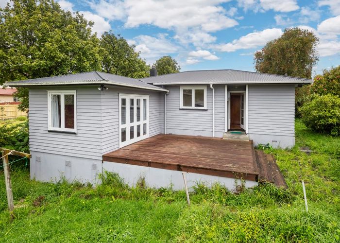  at Henderson, Waitakere City, Auckland