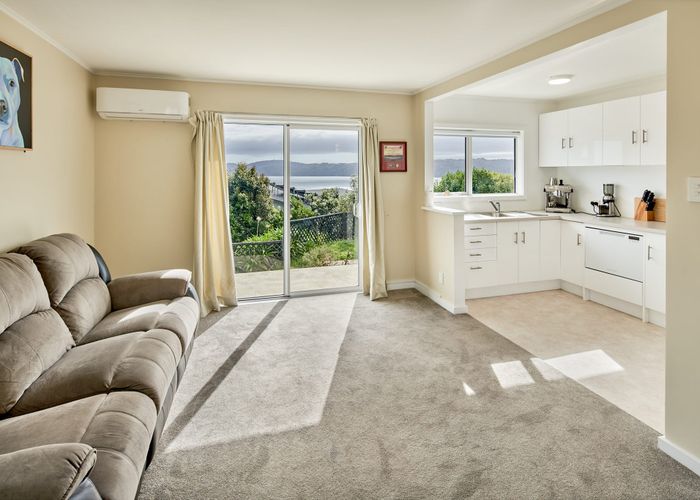  at 8A Nikau Road, Point Howard, Lower Hutt