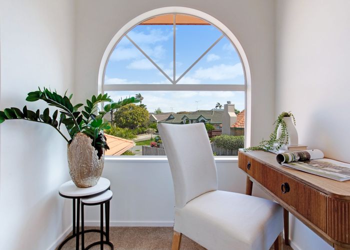  at 26 Yarlside Place, Northpark, Auckland