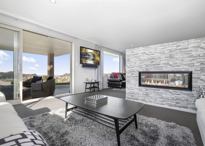  at 19 Seaview Crescent, Hatfields Beach, Orewa