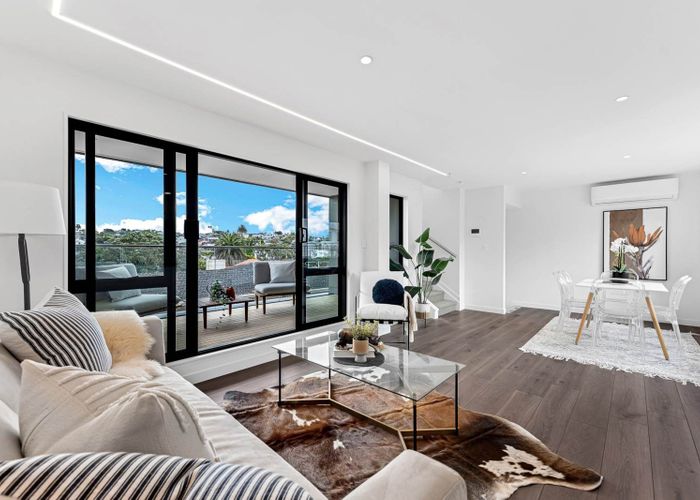  at 4/49 Northboro Road, Belmont, North Shore City, Auckland