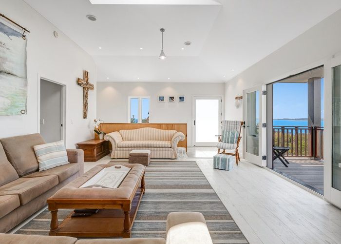  at 487 Hibiscus Coast Highway, Orewa, Orewa