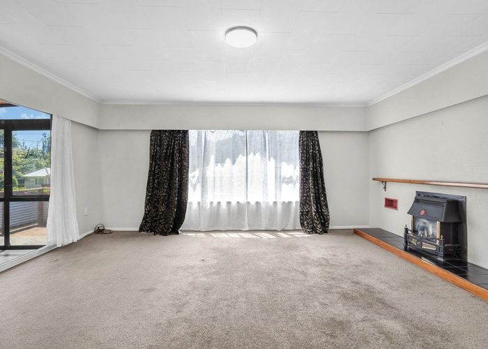  at 76 Hine Road, Wainuiomata, Lower Hutt