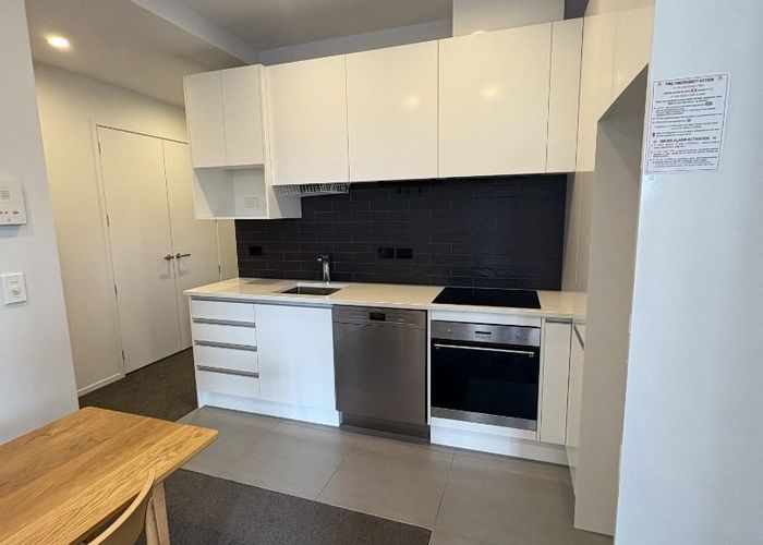  at 5/77 Hobsonville Point Road, Hobsonville, Waitakere City, Auckland