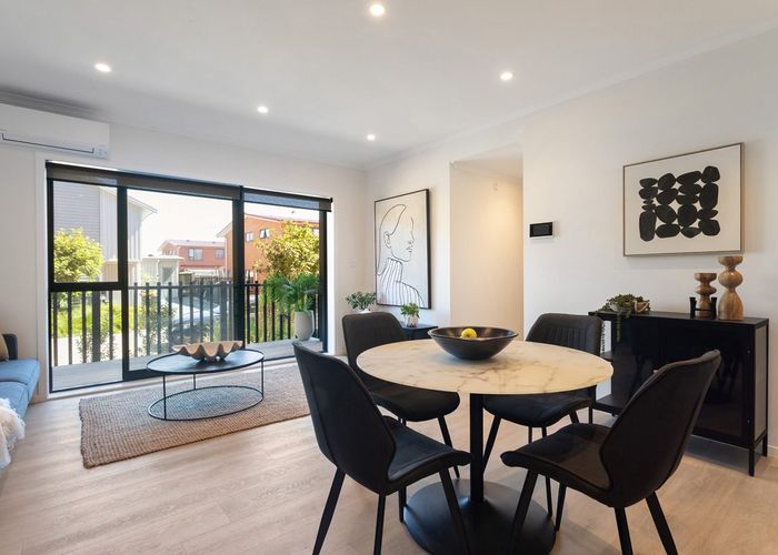  at 3 Tiakina Road - Tiakina Apartments, Northcote, North Shore City, Auckland