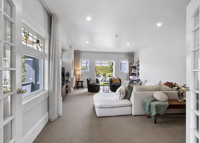  at 8 Dorset Avenue, Westown, New Plymouth, Taranaki