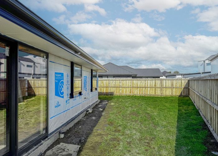  at 10 Paradise Way, Halswell, Christchurch City, Canterbury
