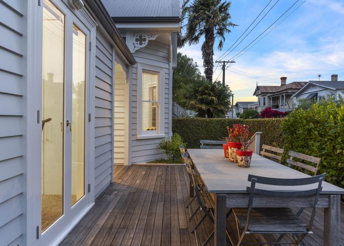  at 56 John Street, Ponsonby, Auckland