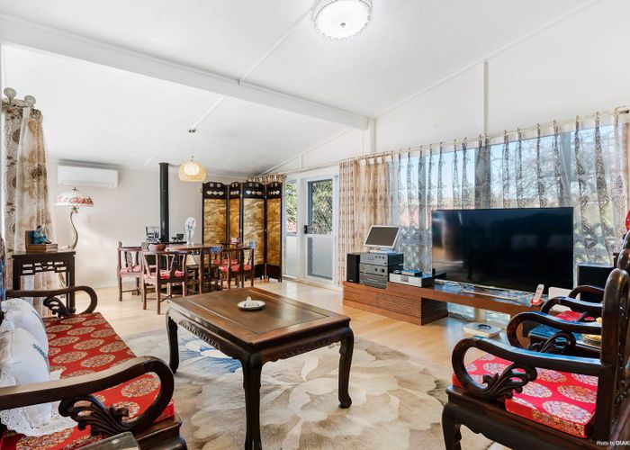  at 9 Stanaway Street, Hillcrest, Auckland