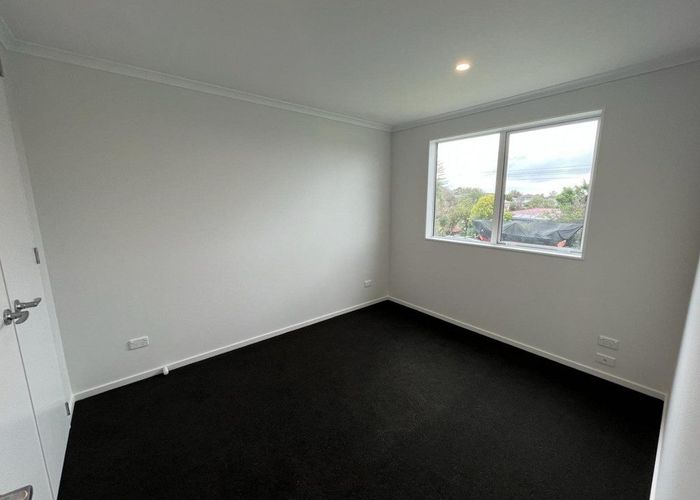  at 19 Kokiri Street, Te Atatu South, Auckland