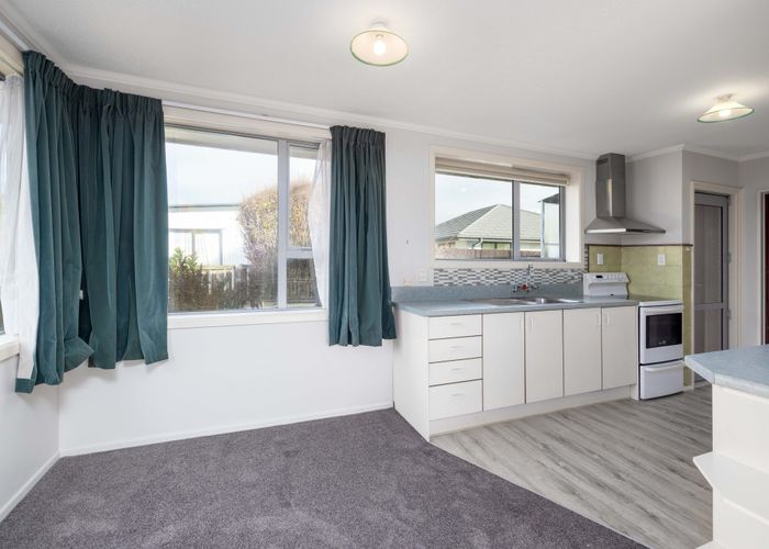  at 3 Royal Park Drive, Parklands, Christchurch