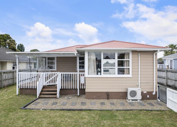  at 33 Cobham Crescent, Kelston, Waitakere City, Auckland