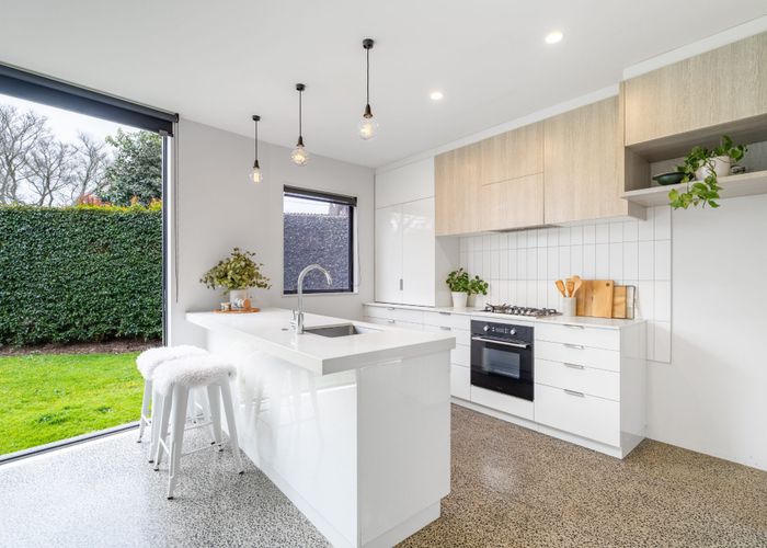  at 4 Malvern Road, Morningside, Auckland City, Auckland