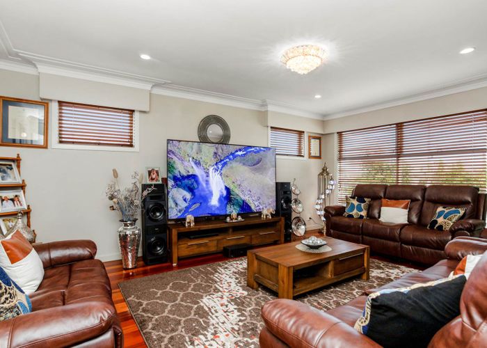  at 30 Hayr Road, Three Kings, Auckland