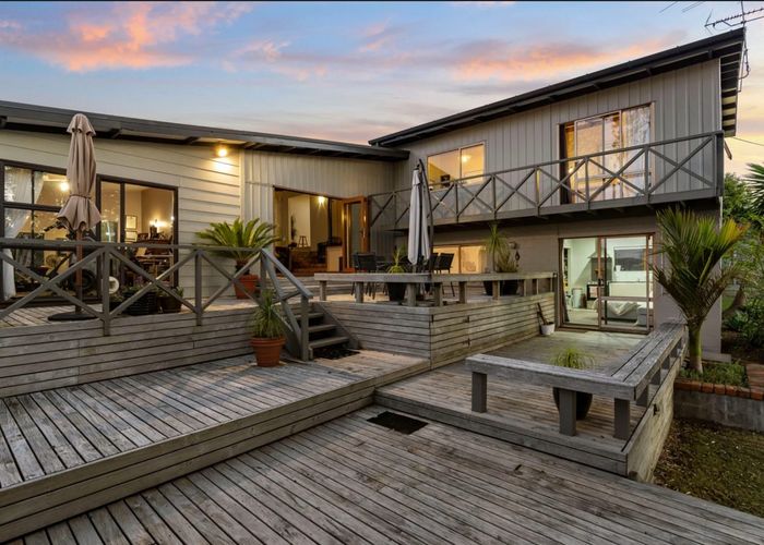  at 438 Beach Road, Murrays Bay, North Shore City, Auckland